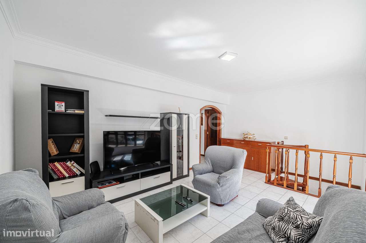 Apartamento Tapada das Mercês-23