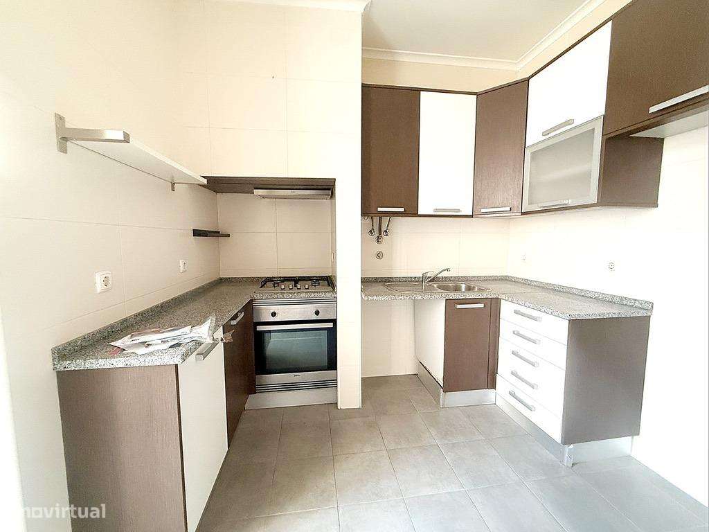 T2+1 pronto a habitar no centro de Lisboa!-0