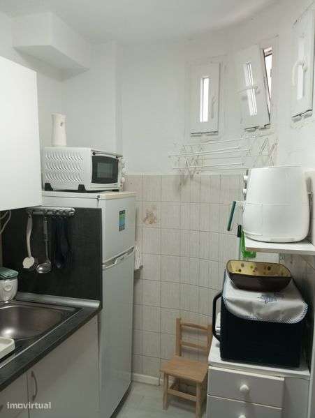 Apartamento T1 junto á praia de Sto Amaro de Oeiras - Grande imagem: 4/8