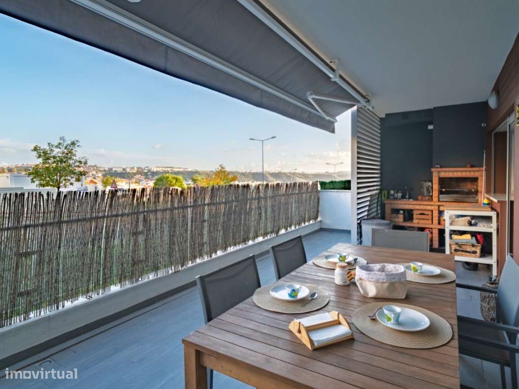 T2 com Suíte, Garagem e 2 Terraços no Empreendimento SolVillas na P... - Grande imagem: 3/28