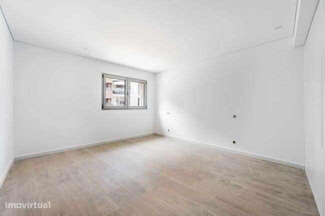 T3 - Novo - Azurém - R/Chão - Grande imagem: 4/7