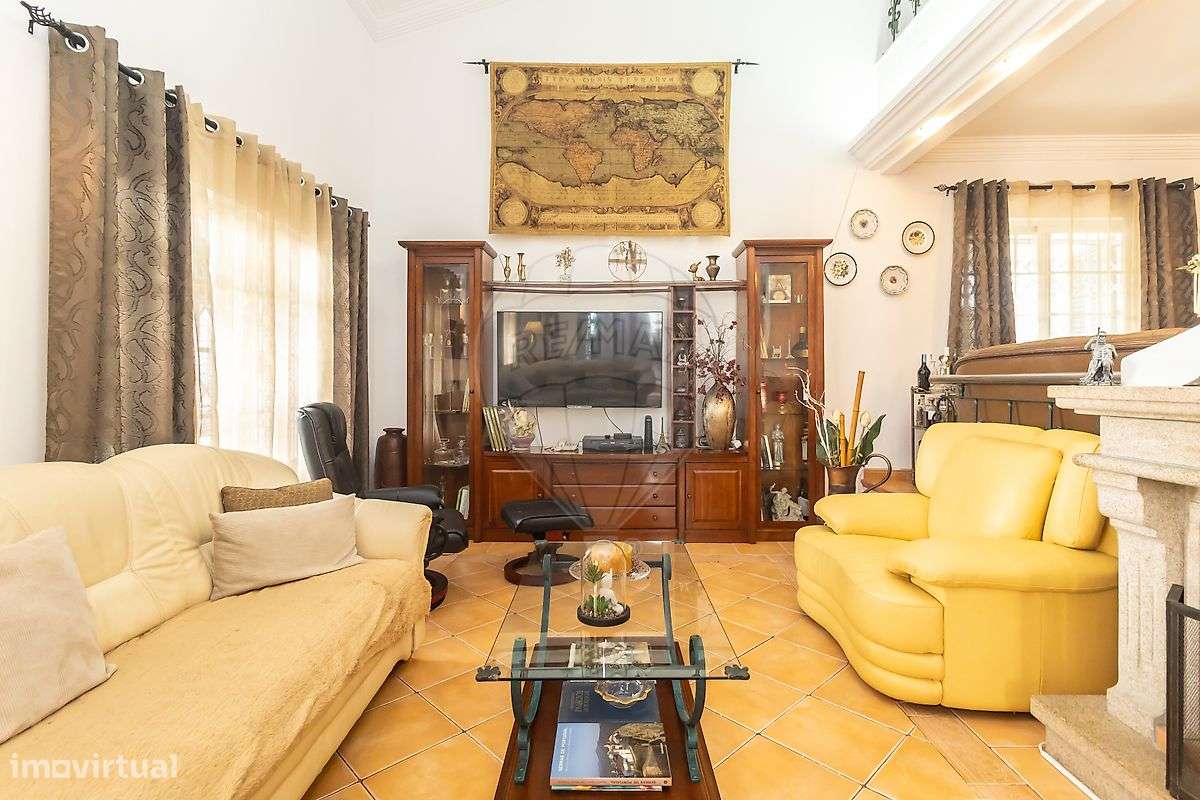 Moradia T4 para venda-11