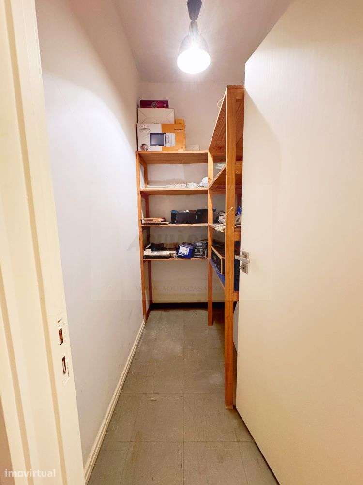 T3mobilado junto a Polo Universitário-30