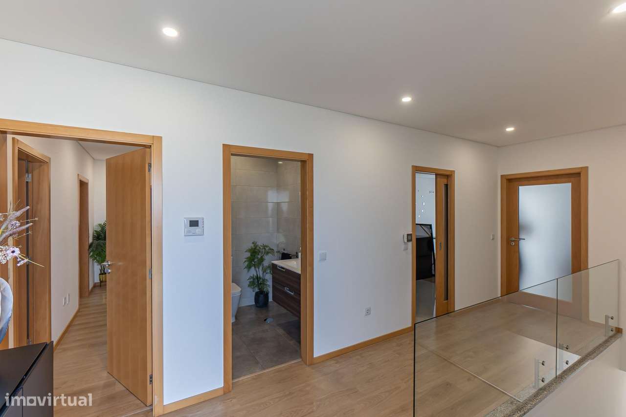 Moradia T3 em Lousada | Terraço e Garagem-20