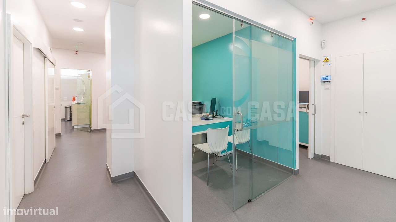 Loja Comercial na Av. 25 de Abril - Grande imagem: 3/7