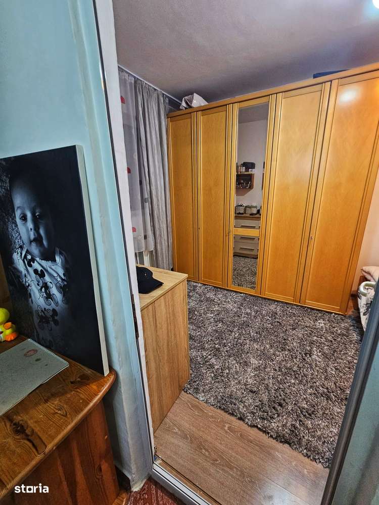 Apartament 2 camere – Central / Urlați – Etaj 2, balcon închis - Imagine principală: 2/12