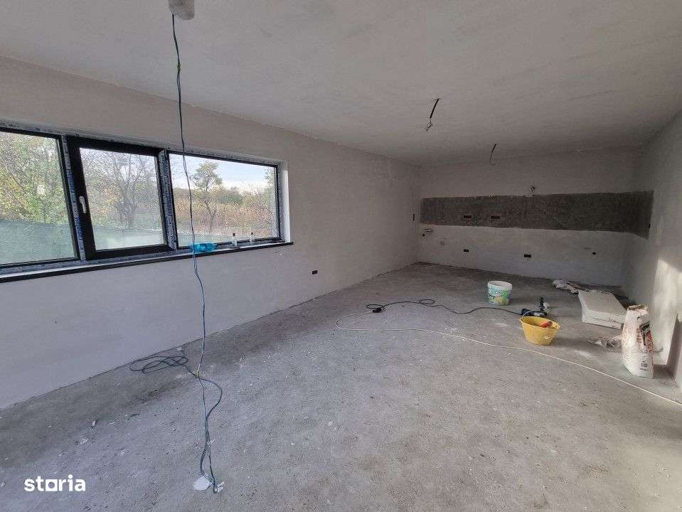 Casa Barati Demisol + 1 etaj, ( garaj, pivnita)-5