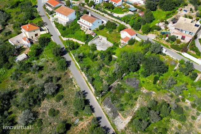 Terreno com projeto em elaboração - Moradia térrea T3+1 com piscina-14