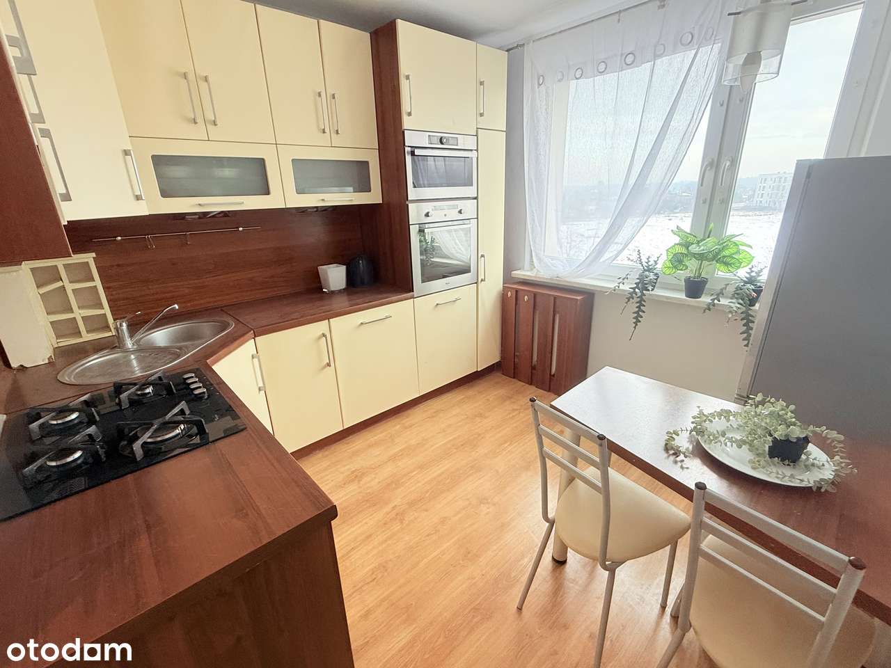 Słoneczne, przestronne z dużym balkonem ... - Pełny obrazek: 4/12