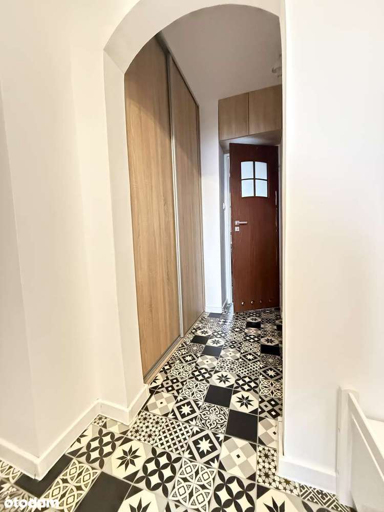 Przytulne 2-pokojowe mieszkanie z oddzielną kuchnią i balkonem - Pełny obrazek: 2/12