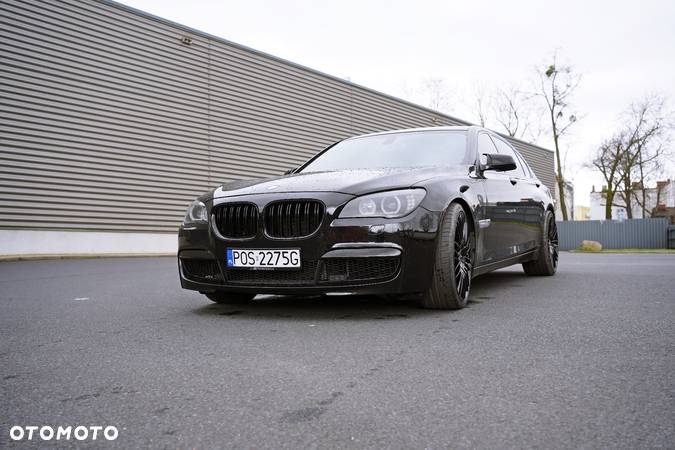 BMW Seria 7 740Li - 12