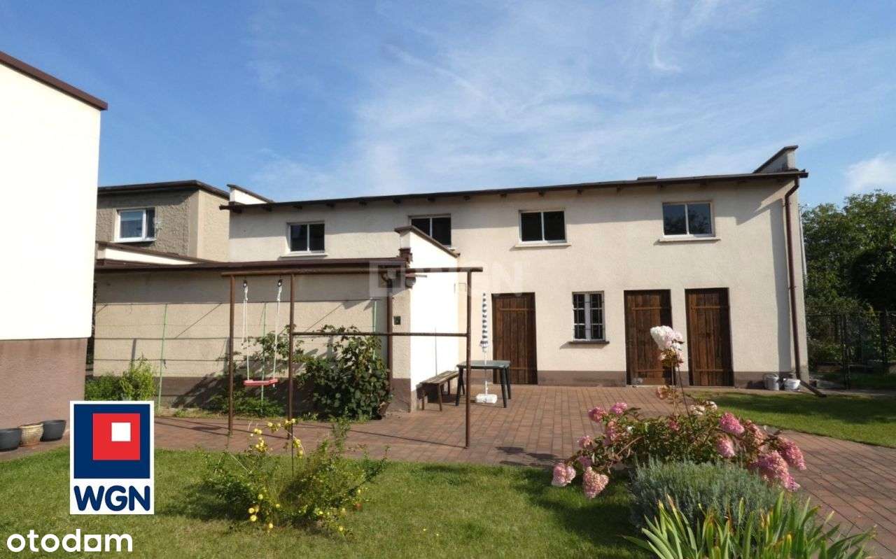 Dom*dwa niezależne mieszkania*-18