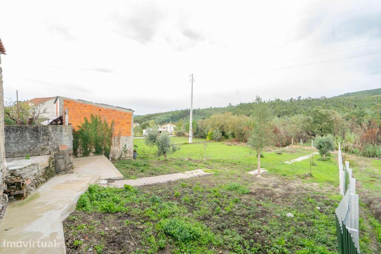 Fantástica Moradia em Serpins-30