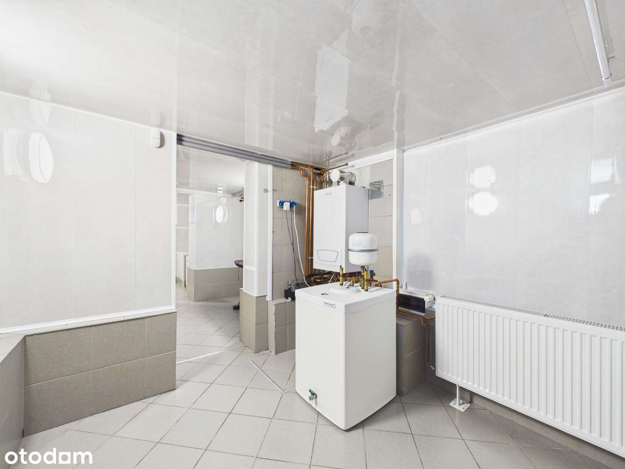 Piękna posiadłość z basenem, malownicza działka 1,5 ha.-11