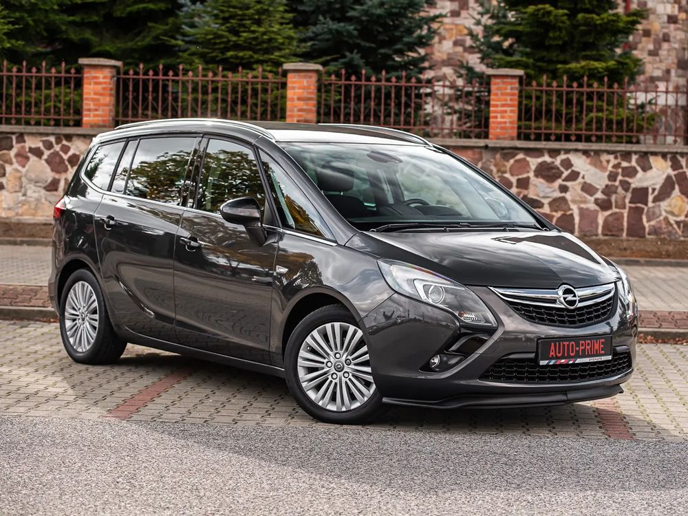 Opel Zafira C 2015