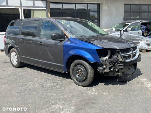 Dodge Grand Caravan - 7