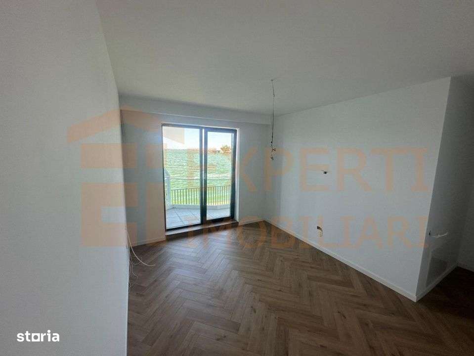 Apartament 3 camere Lake On Residence - vedere superba catre lac!-10