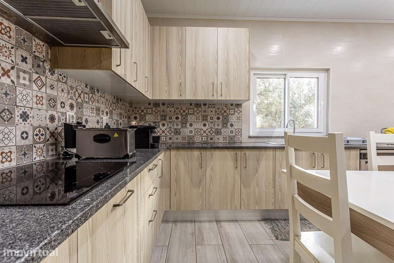 Moradia T3 Totalmente Renovada em Lote de 3.073 m2 a 10 km de Montemor - Grande imagem: 5/29