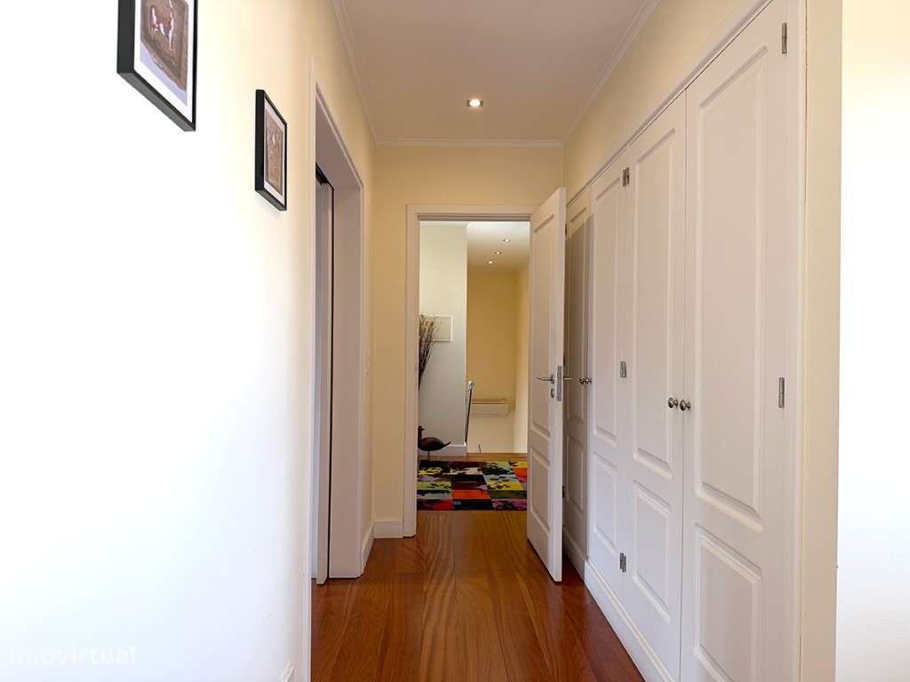 Moradia com Piscina, lote de 865 m2, a vendas nas Casas de Azeitão-18