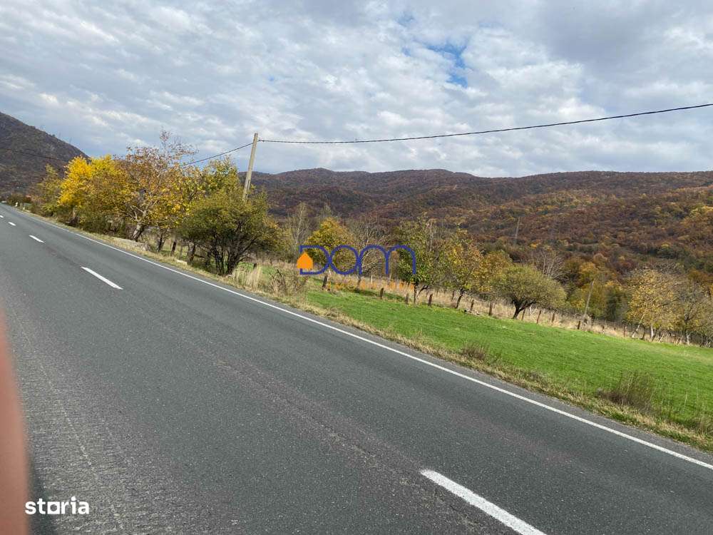 Teren intravilan de vanzare Baile Herculane - Mehadia la E70-4