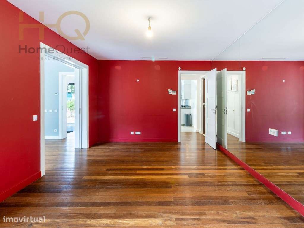 Moradia T4+2 Bairro da Martinha-15