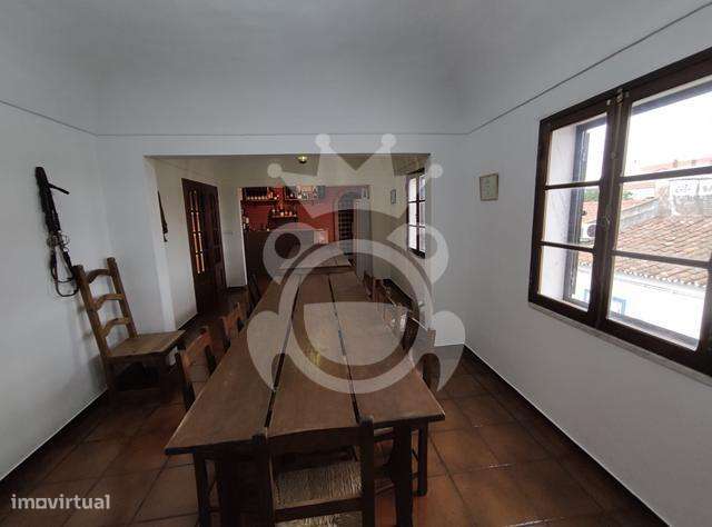 Moradia T3 no centro da Vila de Redondo-12