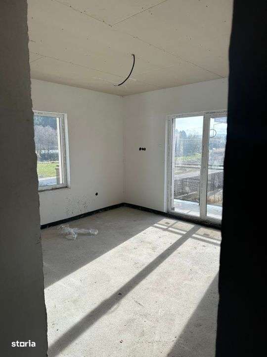 Casa individuala, 109 MP utili, 400 MP teren, garaj, Luna de Sus - Imagine principală: 5/8