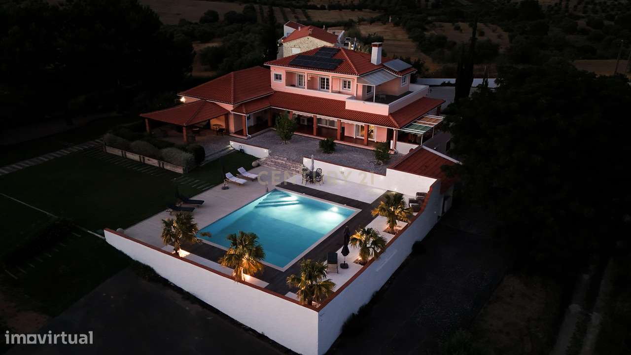 Propriedade Única com Piscina, Lago e Produção de Azeite-53