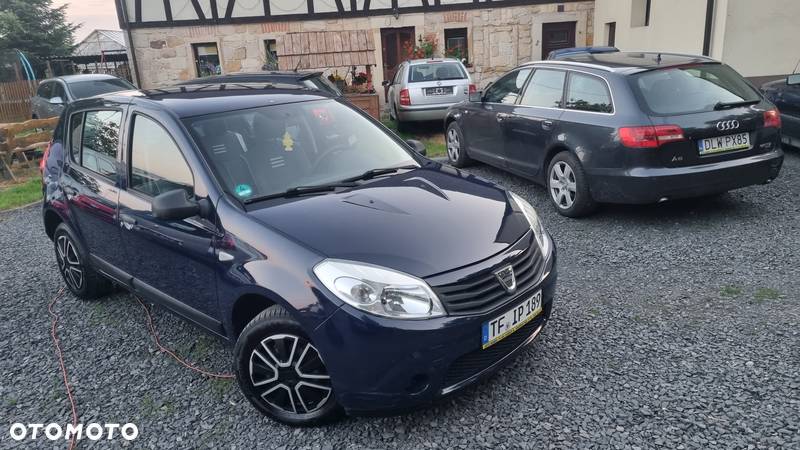 Dacia Sandero 1.2 16V 75 Essentiel - 11