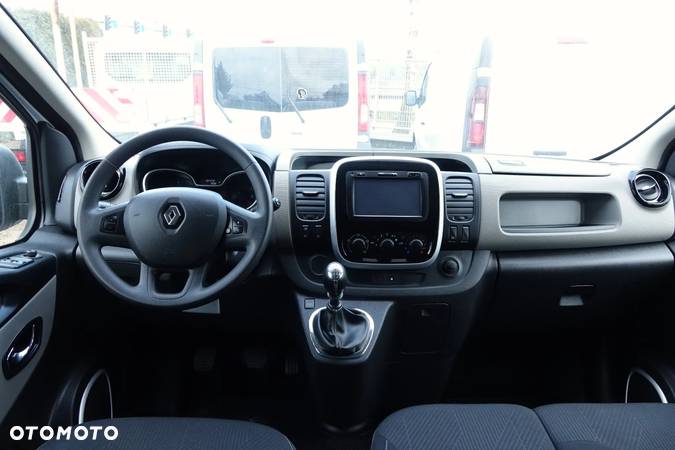 Renault Trafic 6-osobowy brygadówka LONG L2H1 - 9