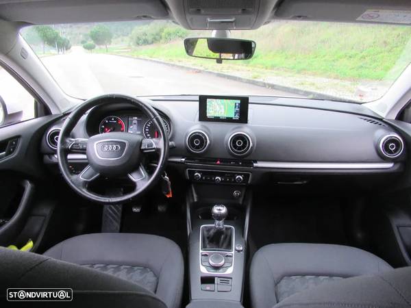 Audi A3 Sportback 1.6 TDi Attraction Ultra - 20