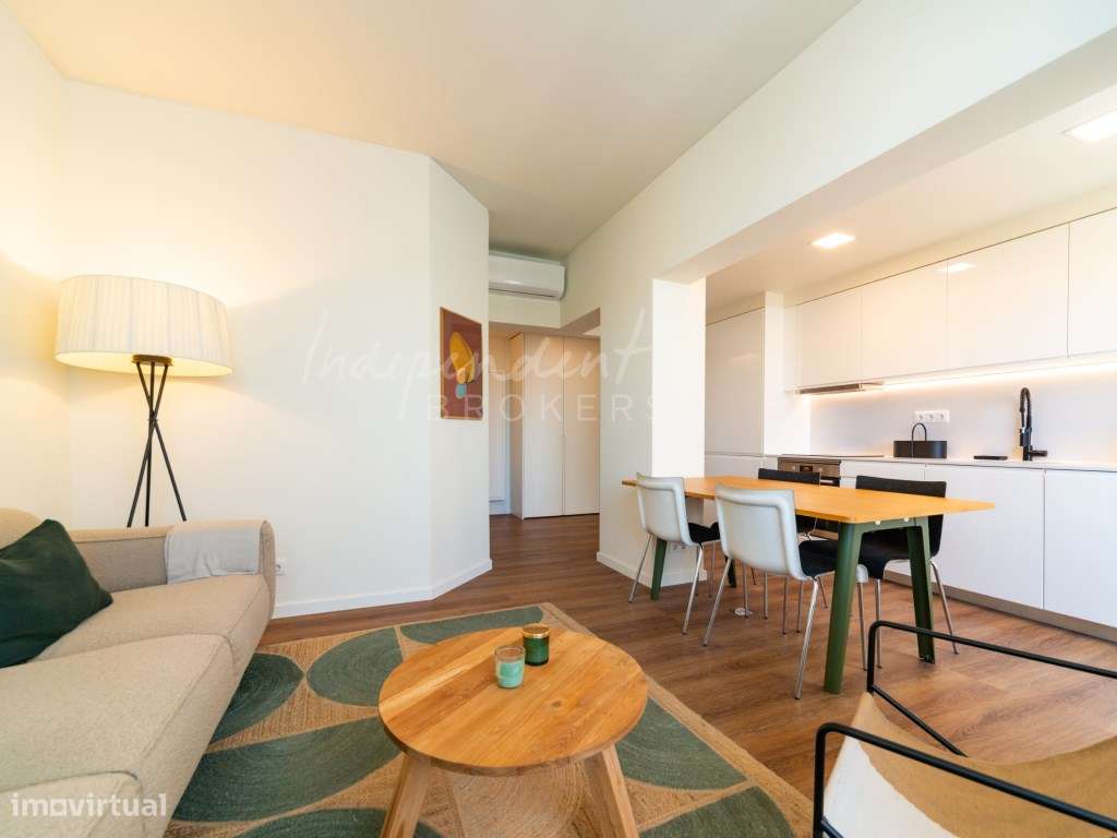 APARTAMENTO T2 REMODELADO E MOBILADO [ AJUDA]-1