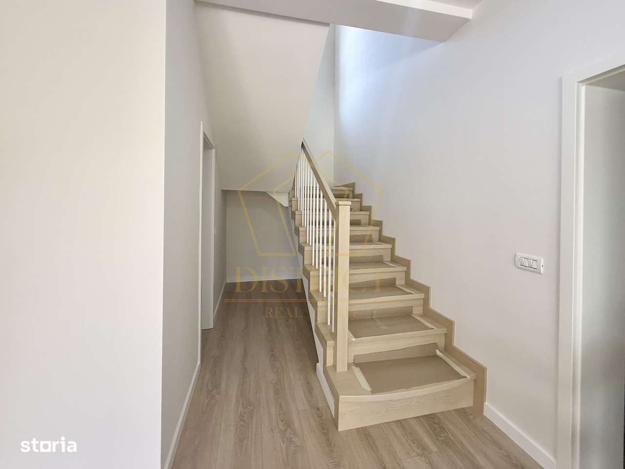 Duplex superb despartit prin camera tehnica | Dumbravita | IKEA - Imagine principală: 5/13