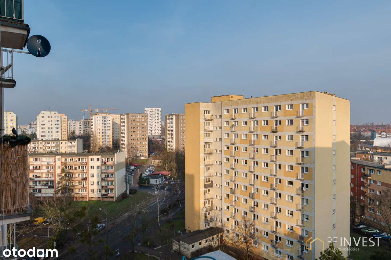 Kawalerka z balkonem i panoramicznym widokiem | 9 piętro | 2 windy-8