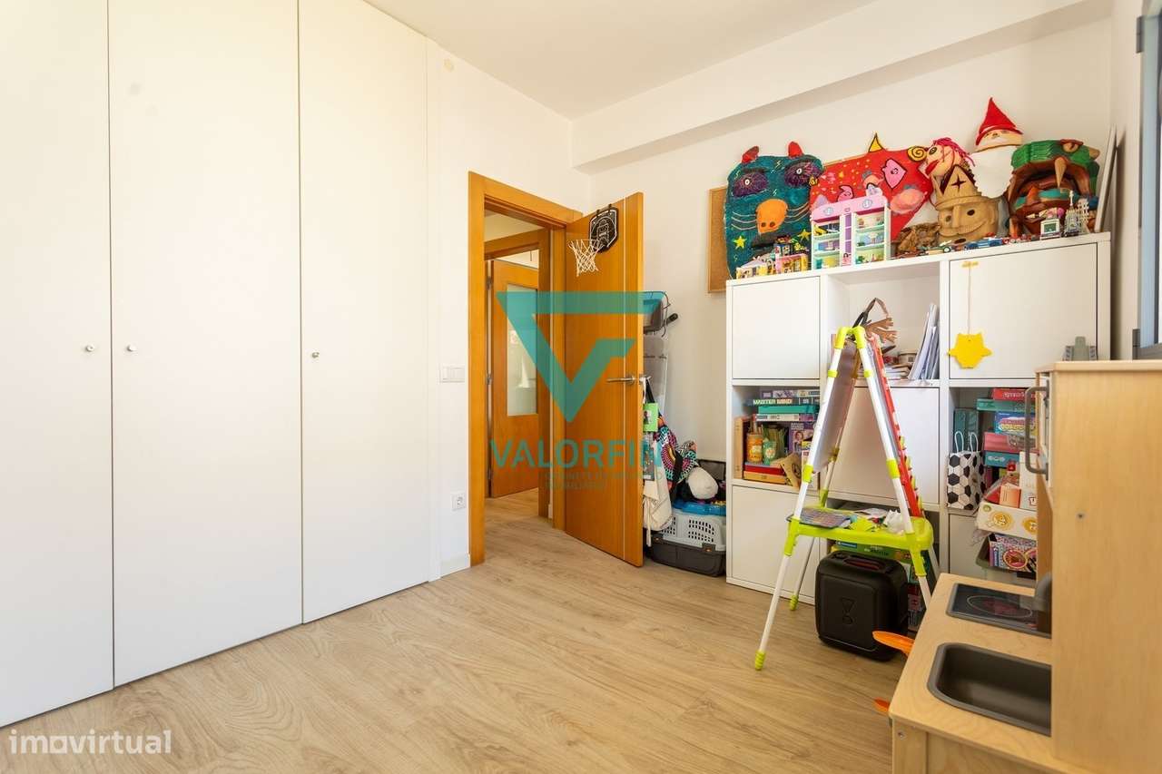 Moradia T4 c/ Logradouro e Garagem - Marrazes  - Leiria-9
