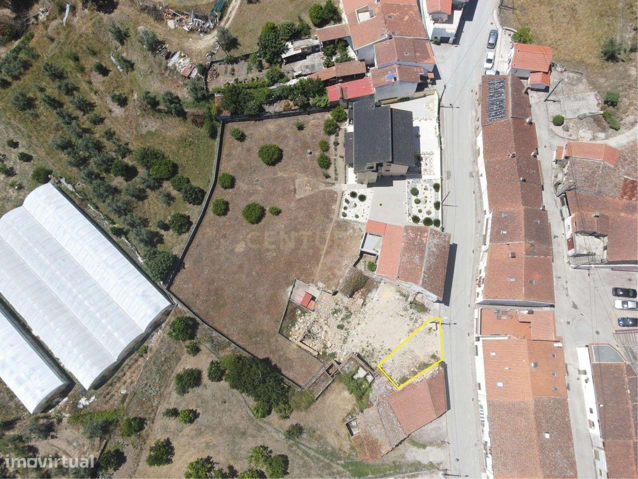 Lote com projecto aprovado-8