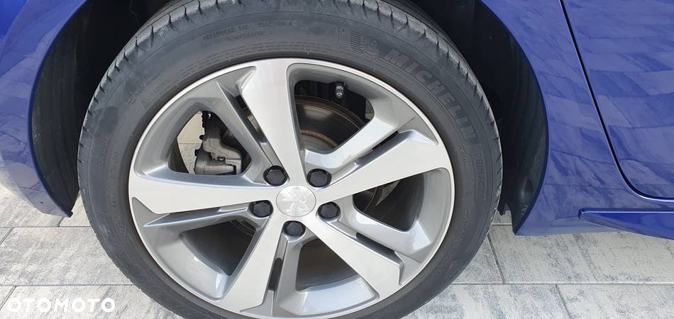 Peugeot 308 BlueHDi FAP 130 EAT8 Stop & Start GT Pack - 27