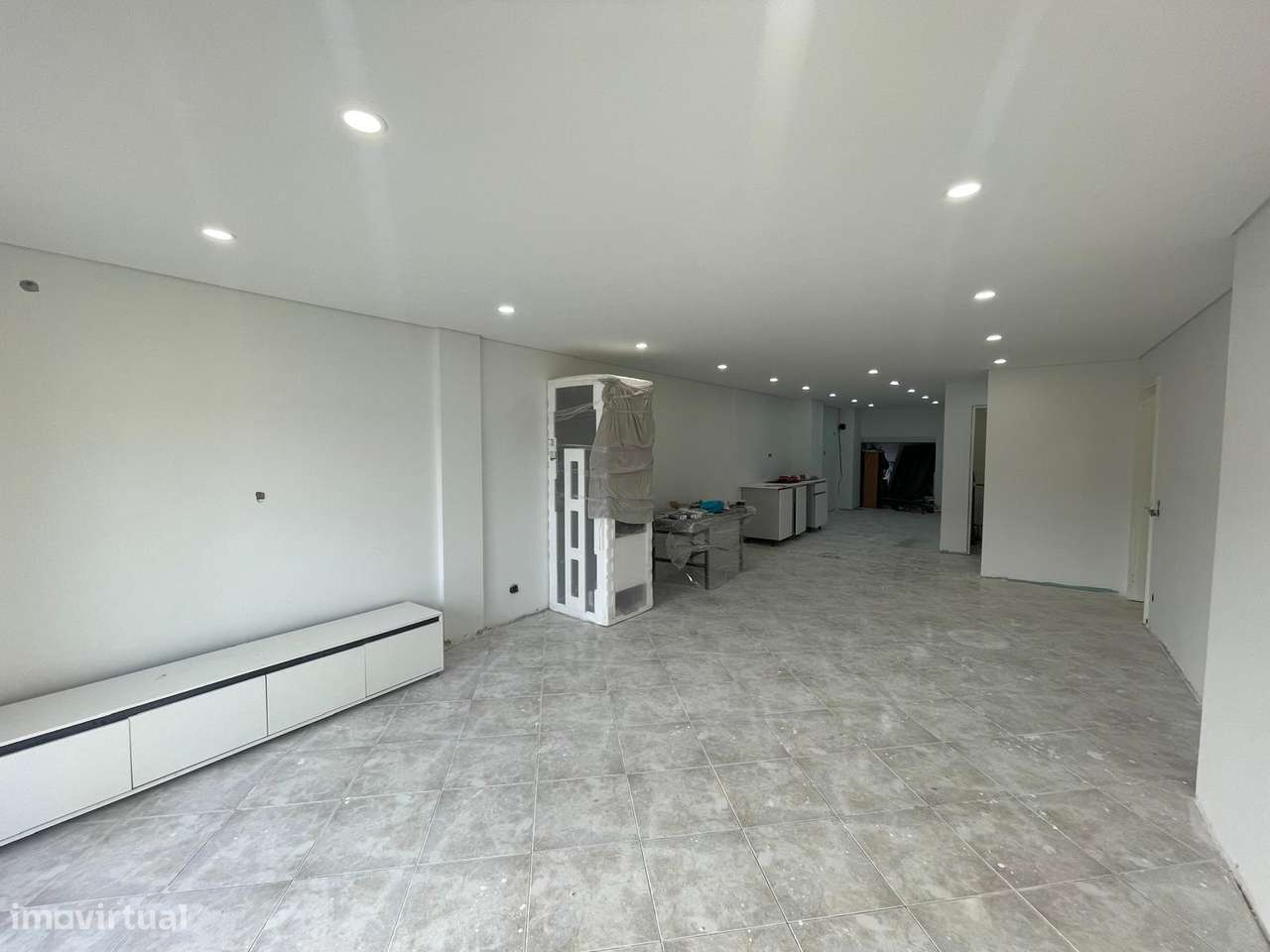 &#127969; T4 remodelado (parcialmente) no centro de Paredes – ao lado - Grande imagem: 4/22