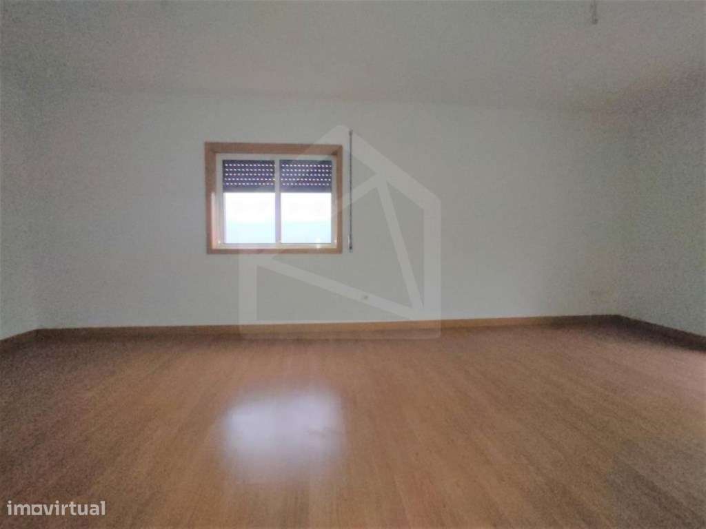 Apartamento T2 em Sanfins - Grande imagem: 4/10