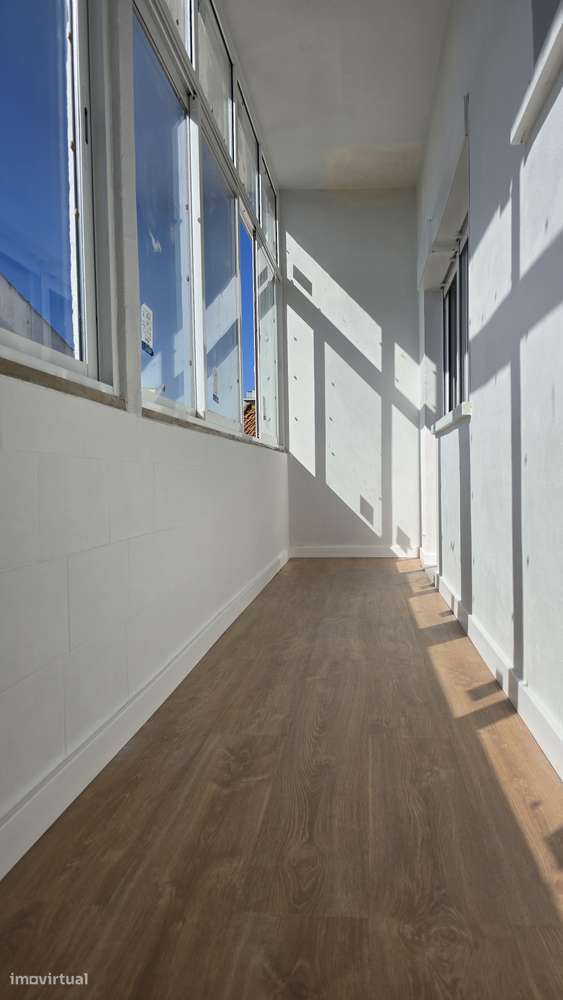 T2+1 totalmente remodelado Amora-16