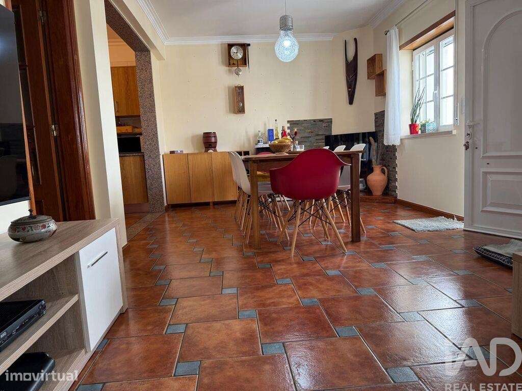 Moradia em banda em Lourinhã e Atalaia de 214 m2 - Grande imagem: 5/30