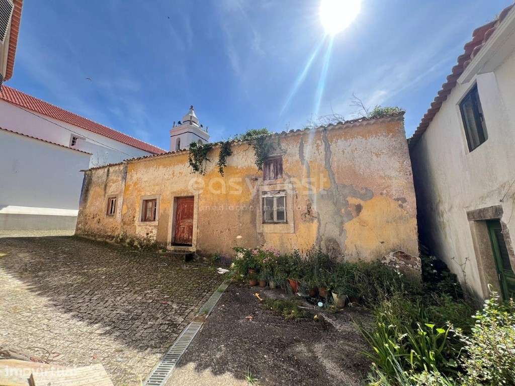 Moradia Rústica para recuperar em Sobral da Lagoa em Óbidos - Grande imagem: 5/12