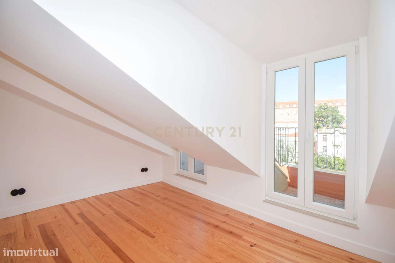 Prédio totalmente reconstruído, com acabamentos de excelência - Grande imagem: 4/30