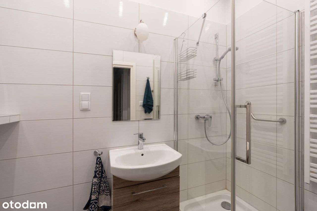 Klimatyczne mieszkanie z duszą. Balkon i piwnica-11