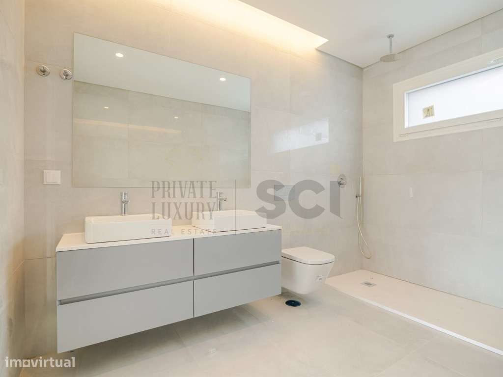 Moradia Nova T4 Cruz de Pau Seixal Piscina e Pérgola - Grande imagem: 4/25