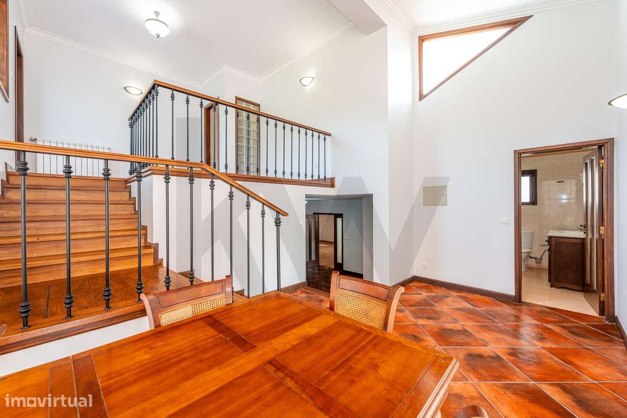 Moradia T4 com piscina e jardim em Fragoso - Grande imagem: 4/60