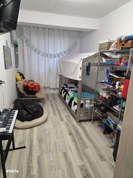 Inchiriez apartament 3 camere - Imagine principală: 5/8