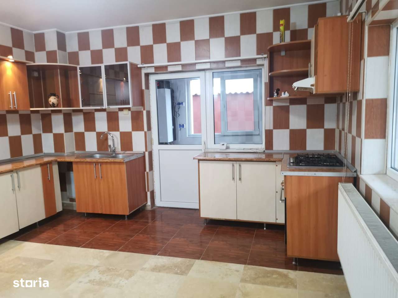 Casa 10 camere, teren 2.000 mp, Stefanesti -Iatsa - Imagine principală: 5/20