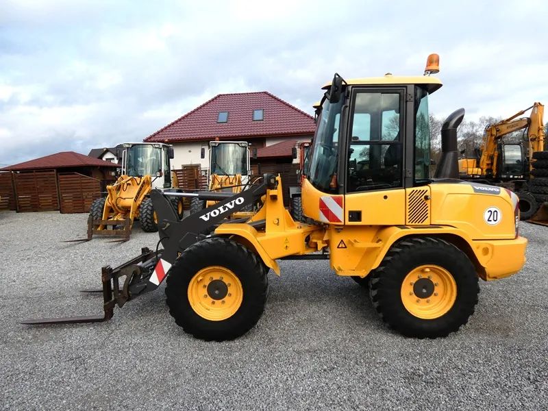 Volvo L30g z niemiec / 5.774mtg / kilka sztuk / 2015