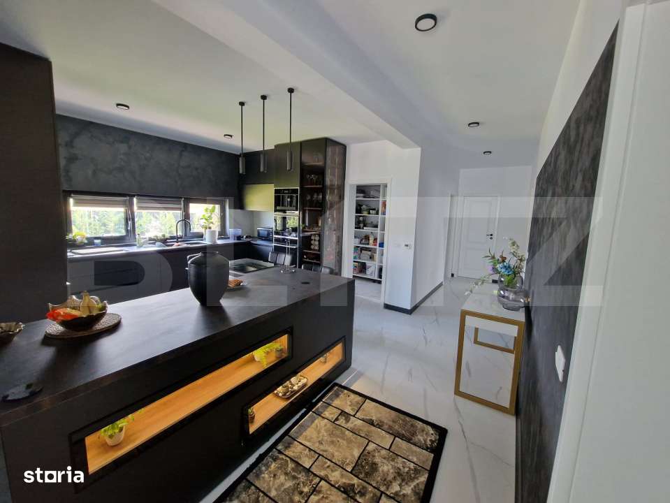 Casa exclusivista , LUX, Harman - Imagine principală: 4/16